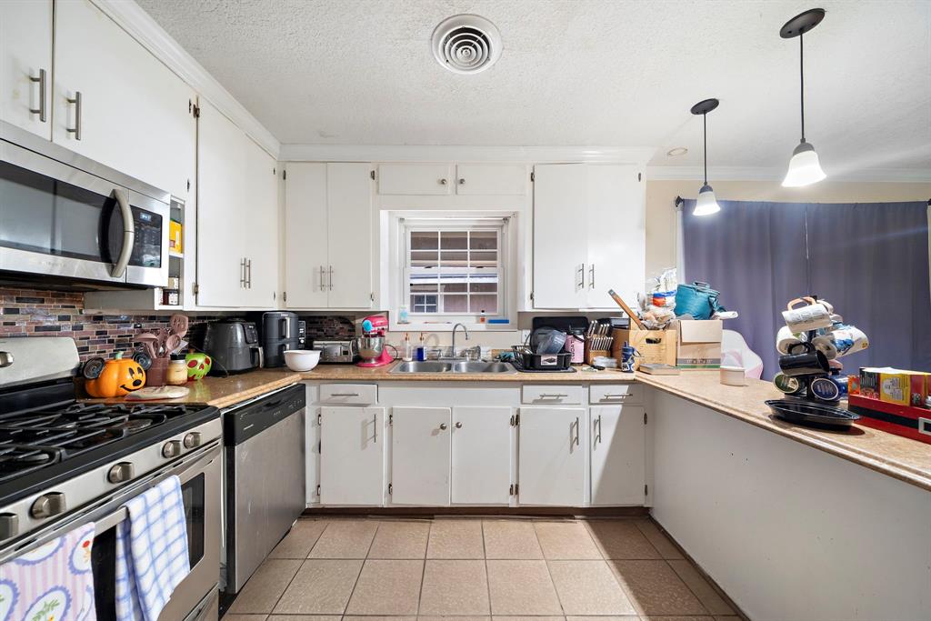 23114 Laura, New Caney, Texas image 10