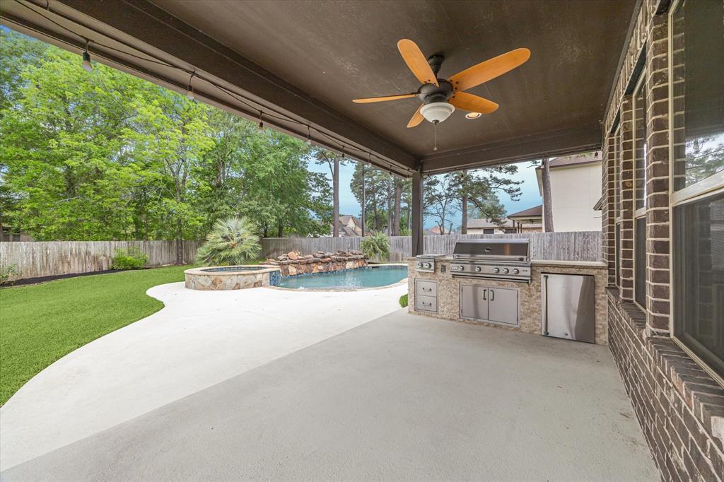7001 Longmire Circle, Conroe, Texas image 38