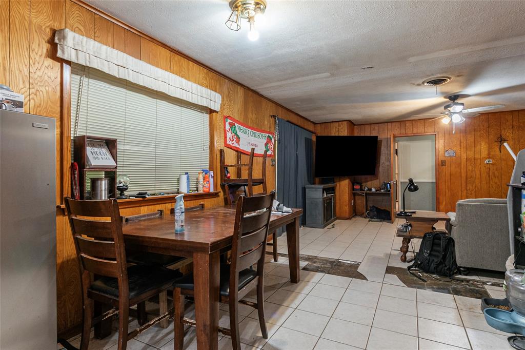 4112 Pine Shadows Street, Dickinson, Texas image 8