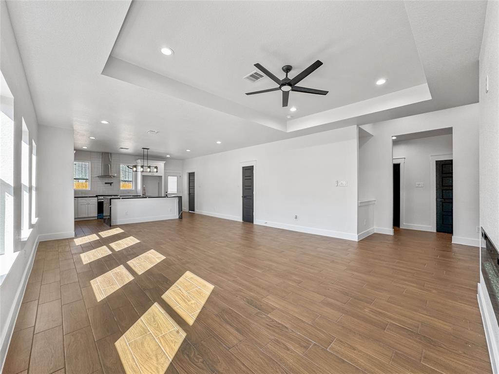 909 Live Oak Street, Pasadena, Texas image 11
