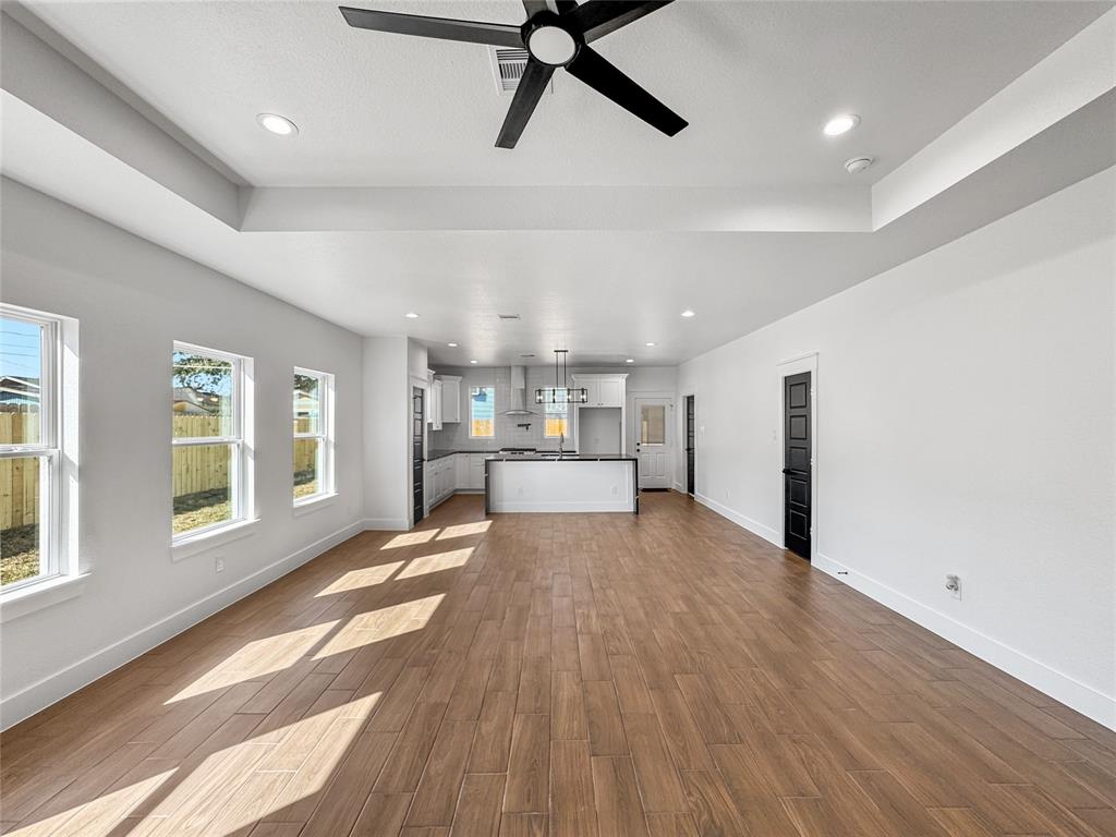 909 Live Oak Street, Pasadena, Texas image 12