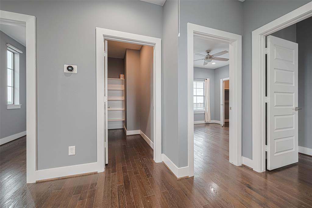 4318 E Center Street, Houston, Texas image 26