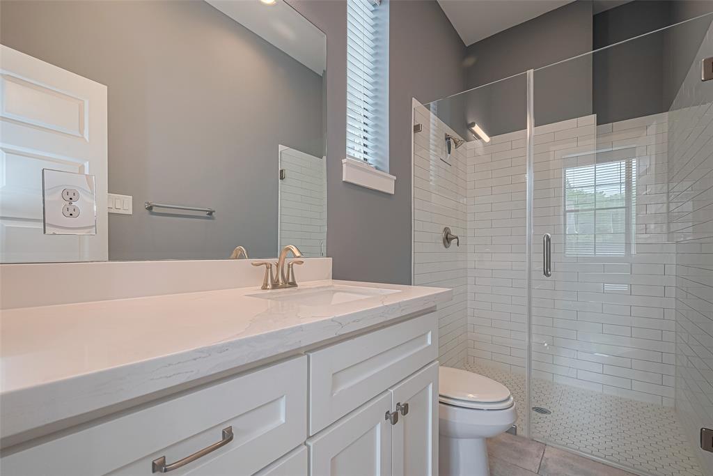 4318 E Center Street, Houston, Texas image 22