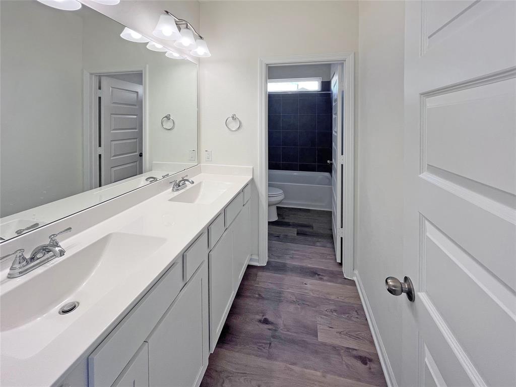 4226 Wind Swell Lane, South Houston, Texas image 13
