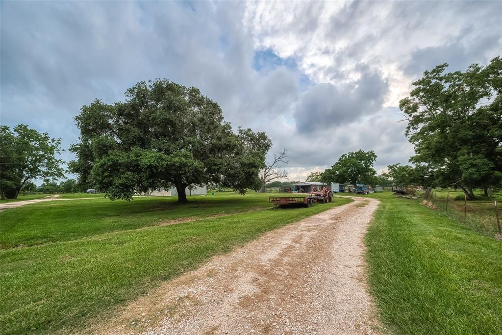 2424 County Road 288, Angleton, Texas image 31