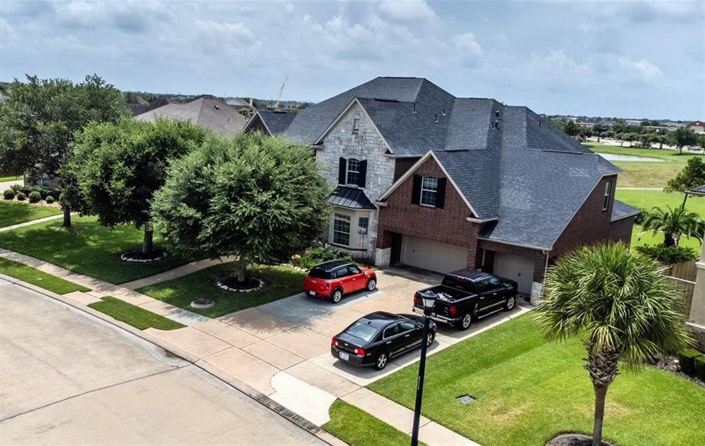 1606 Bentlake Lane