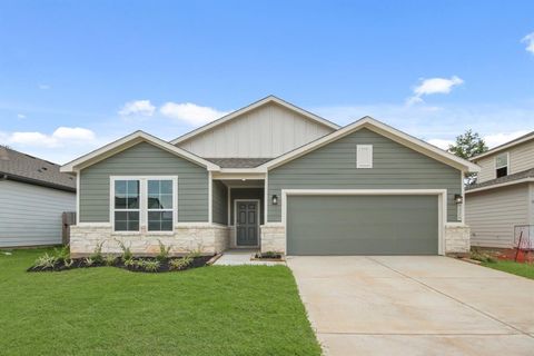 Photo of 9324 Shady Creek Drive, Conroe, TX 77303 (MLS # 33490228)