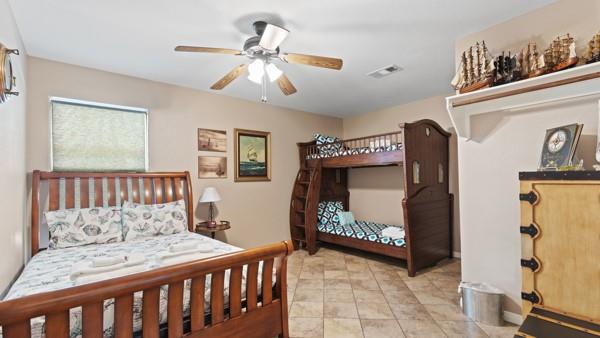 964 S Selwyn Road, Crystal Beach, Texas image 13