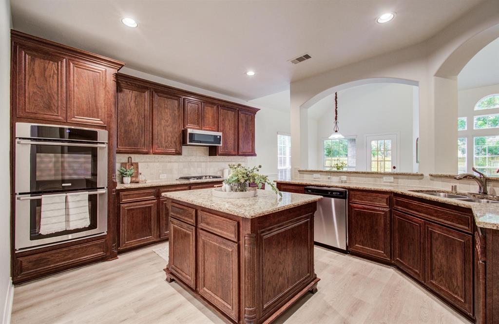 1840 Leela Springs Drive, Conroe, Texas image 8