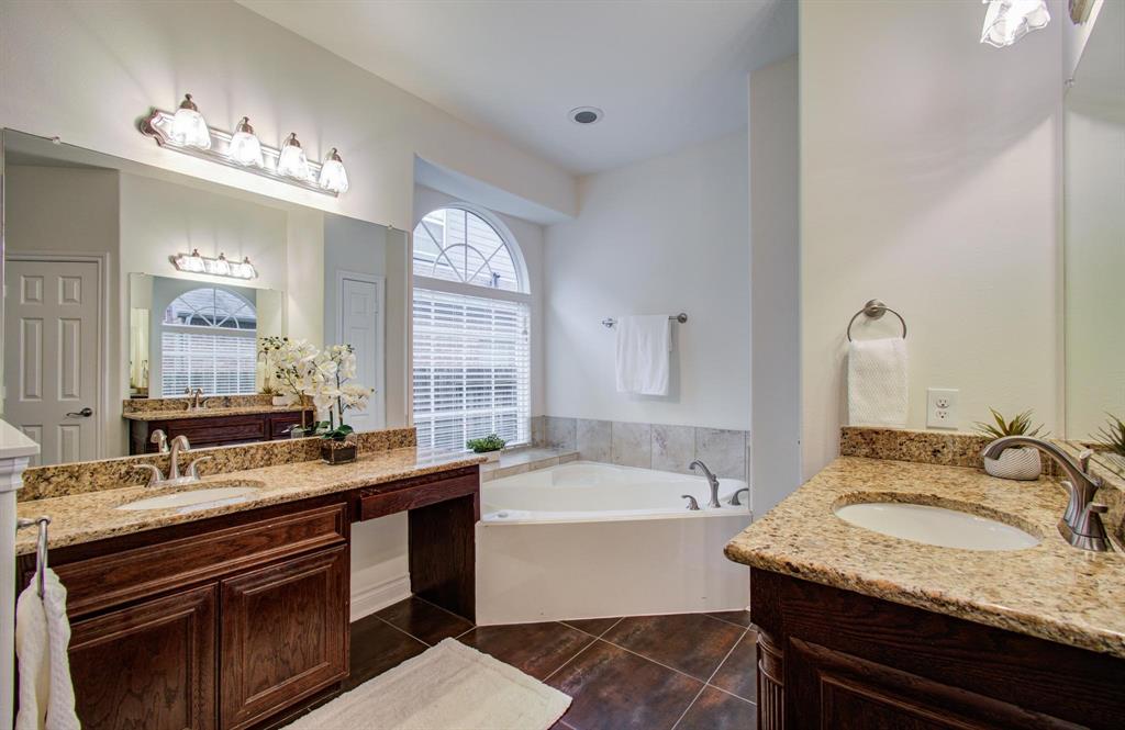 1840 Leela Springs Drive, Conroe, Texas image 19