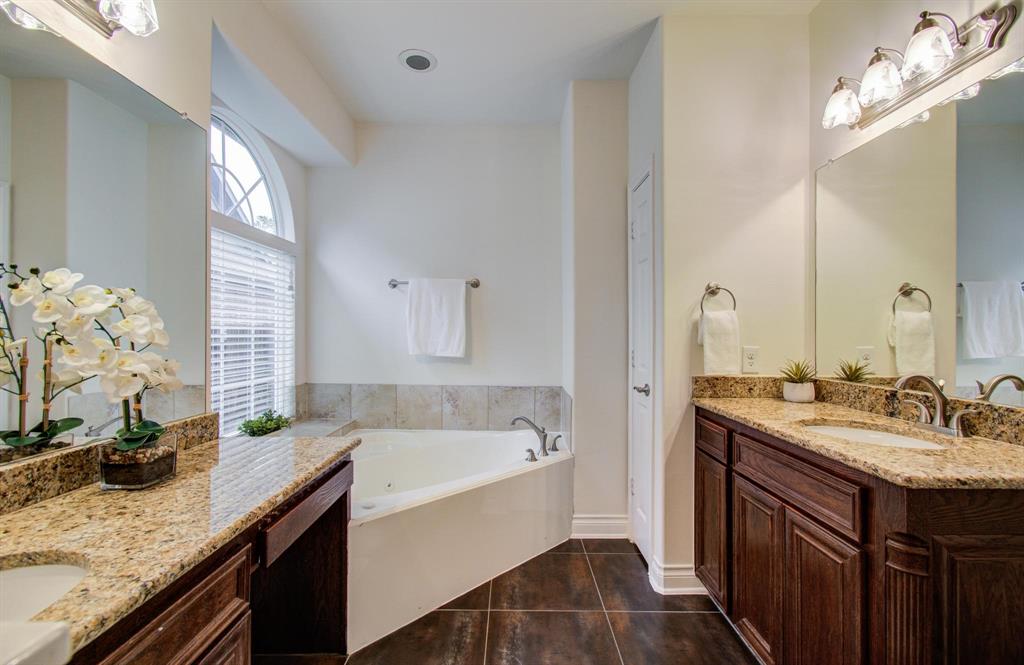 1840 Leela Springs Drive, Conroe, Texas image 18