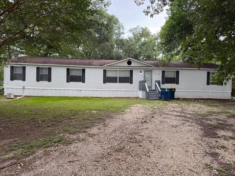Photo of 288 County Road 4013, Dayton, TX 77535 (MLS # 64664003)