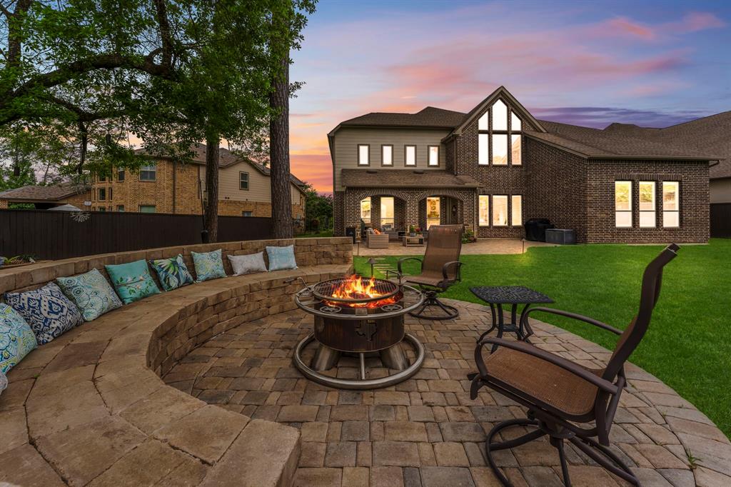 65 N Winter Sunrise Circle, The Woodlands, Texas image 5