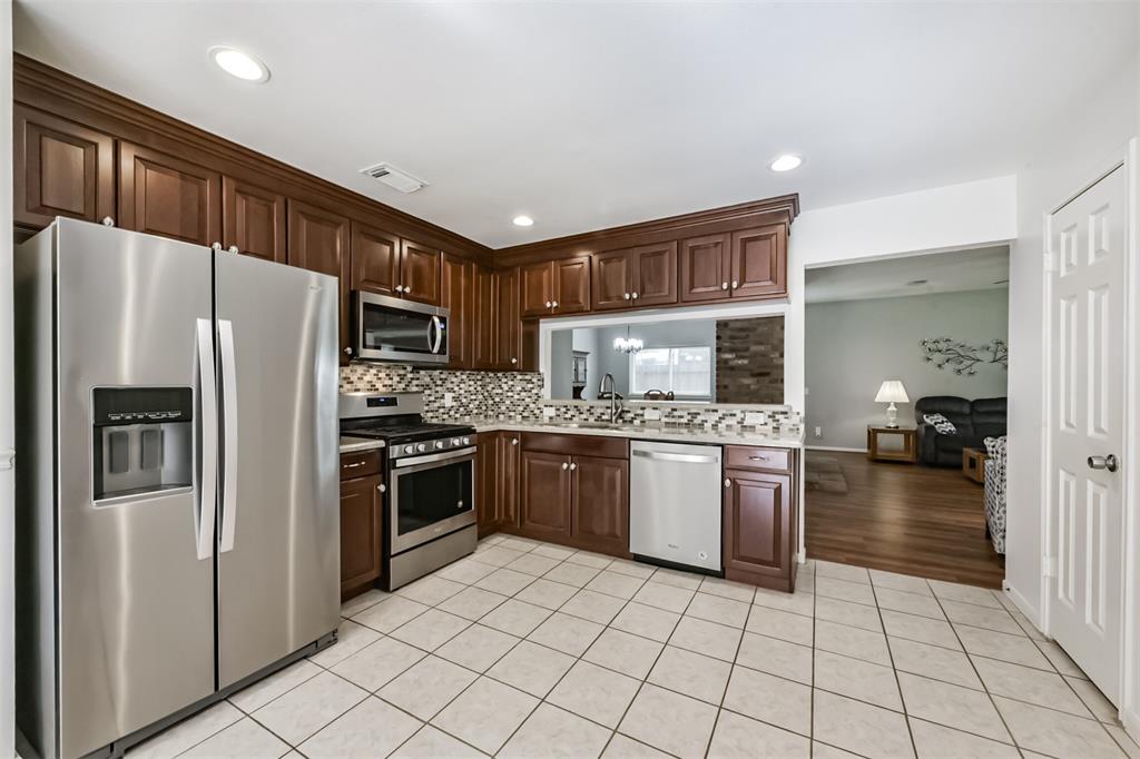 18143 Forest Cedars Drive, Houston, Texas image 1