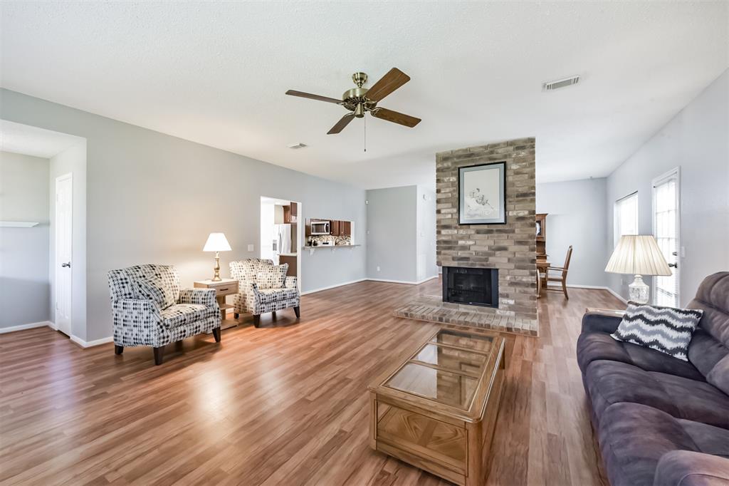 18143 Forest Cedars Drive, Houston, Texas image 5