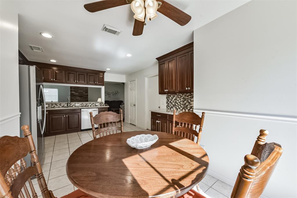 18143 Forest Cedars Drive, Houston, Texas image 11