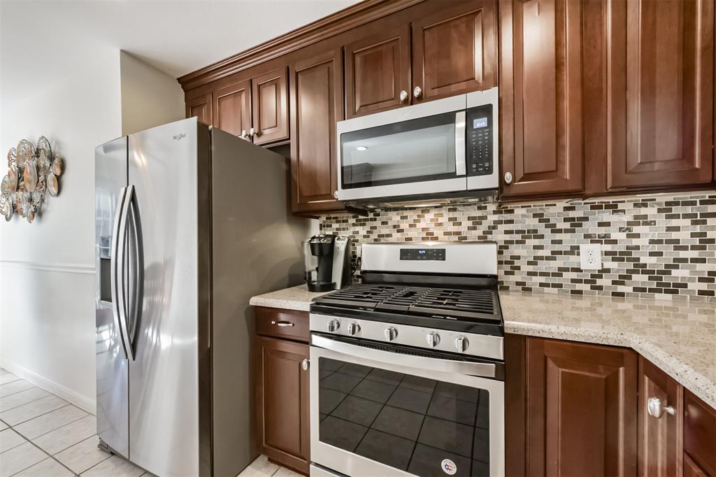 18143 Forest Cedars Drive, Houston, Texas image 9