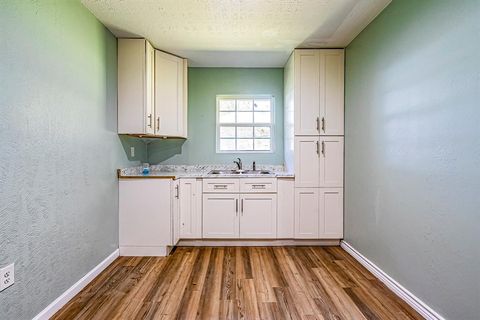 229 Bishop Unit 3, Livingston, TX 77351 - #: 31101094