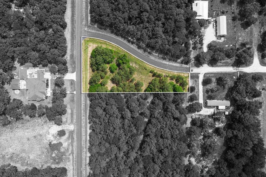 30099 Round Up Drive, Waller, Texas image 12