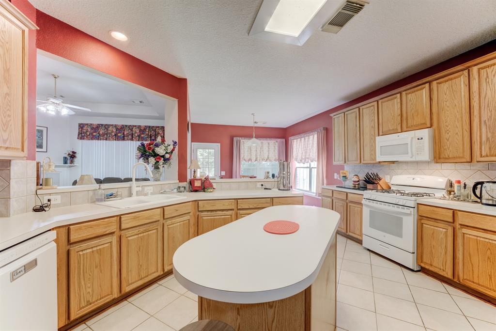 515 Deer Hollow Drive, Sugar Land, Texas image 18