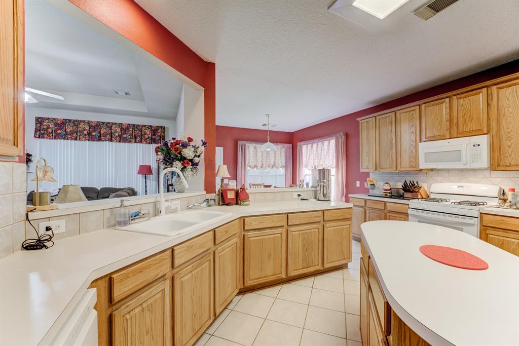 515 Deer Hollow Drive, Sugar Land, Texas image 19