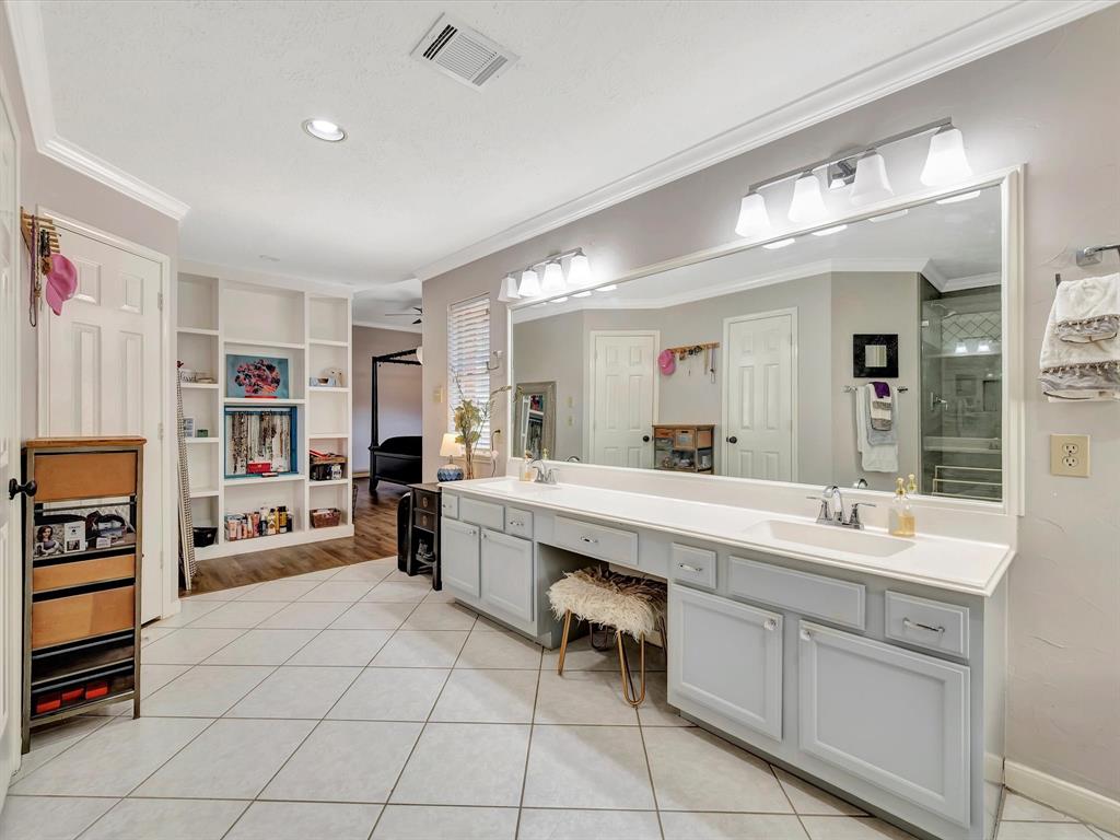 2806 Village Dale Ave, Houston, Texas image 37