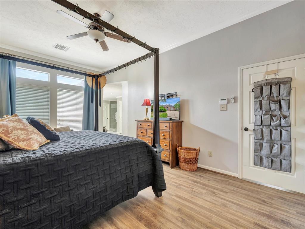 2806 Village Dale Ave, Houston, Texas image 32