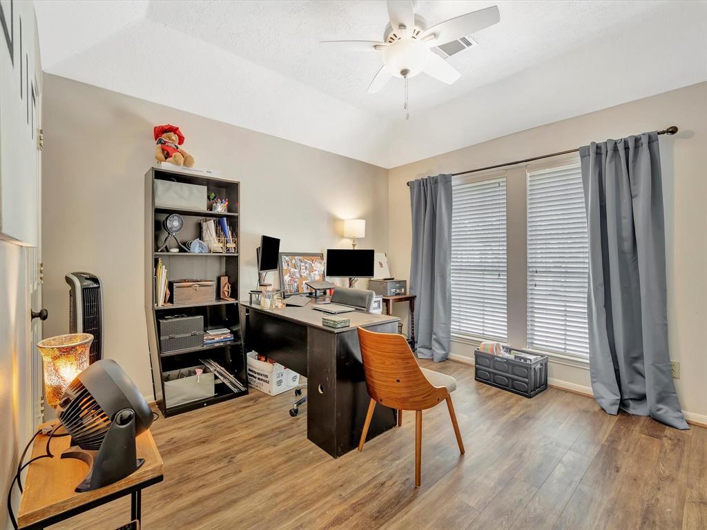 2806 Village Dale Ave, Houston, Texas image 26
