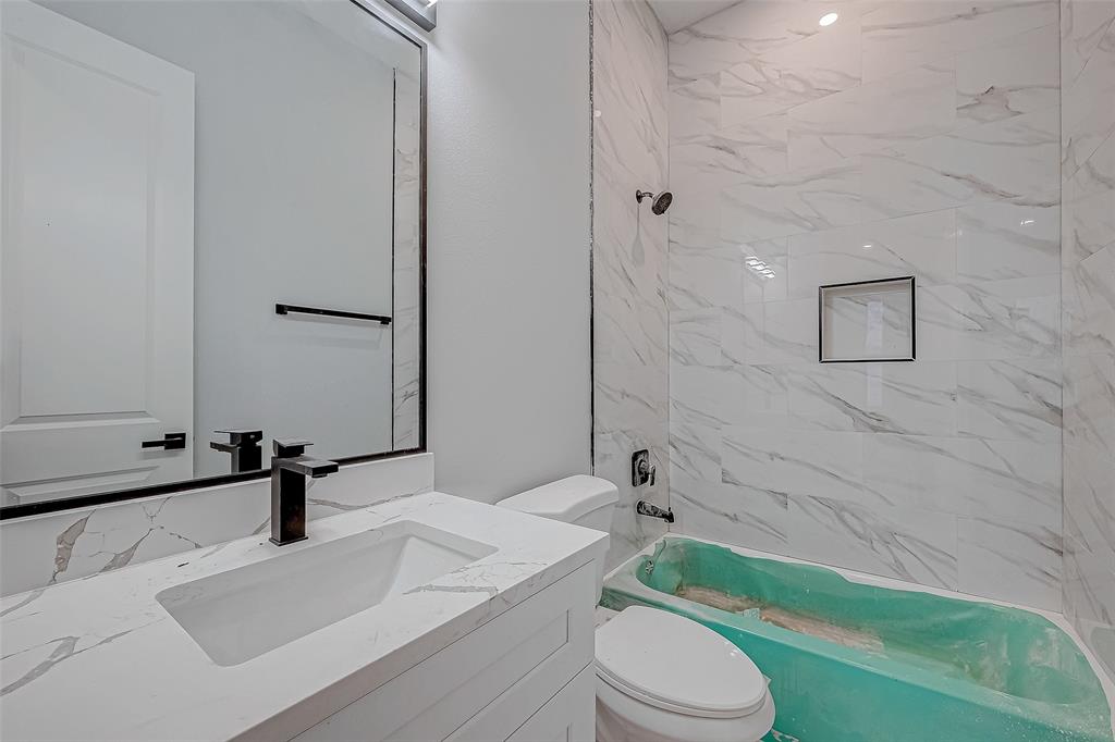 6848 Del Rio Street, Houston, Texas image 34