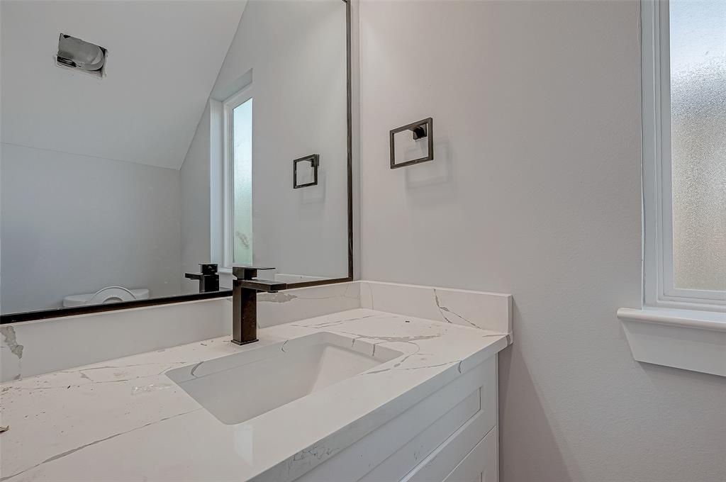 6848 Del Rio Street, Houston, Texas image 31