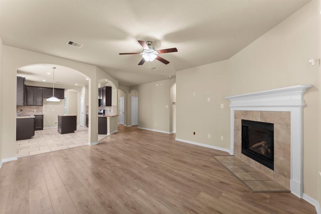 20119 Ray Falls Drive, Tomball, Texas image 7