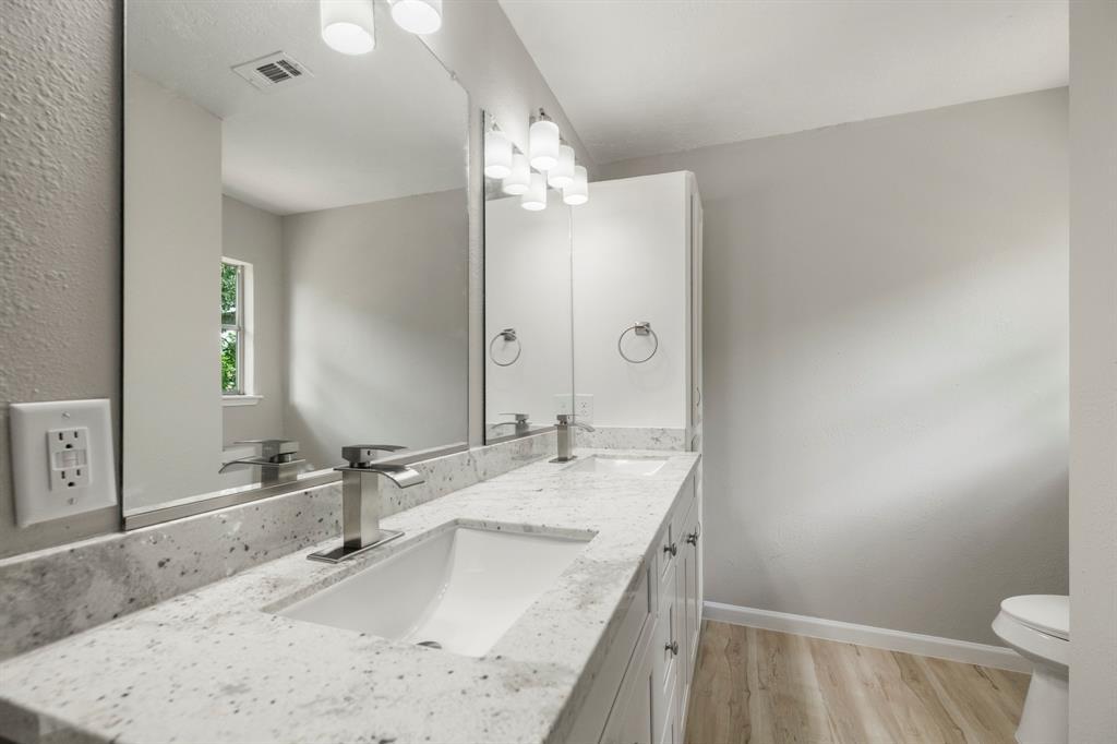 1819 Redwood Court, Sugar Land, Texas image 28