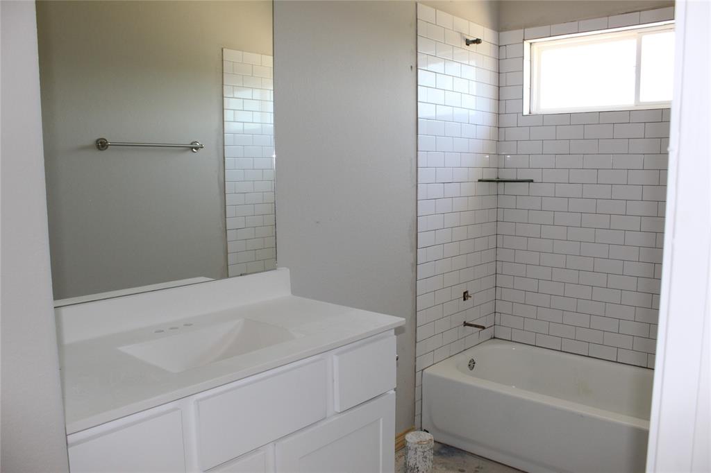 332 Palero Path Path, Brookshire, Texas image 16
