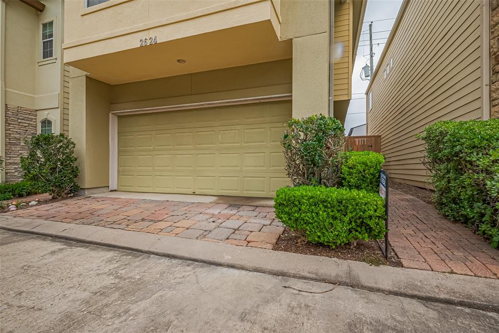 2624 Starboard Point, Houston, Texas image 40