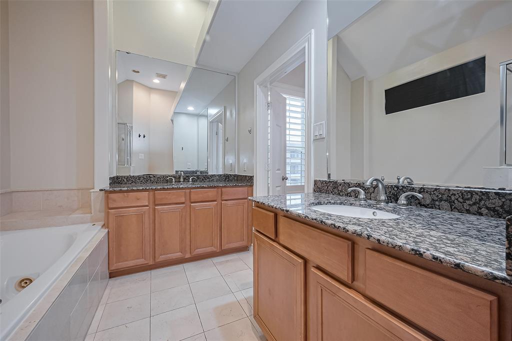 2624 Starboard Point, Houston, Texas image 32