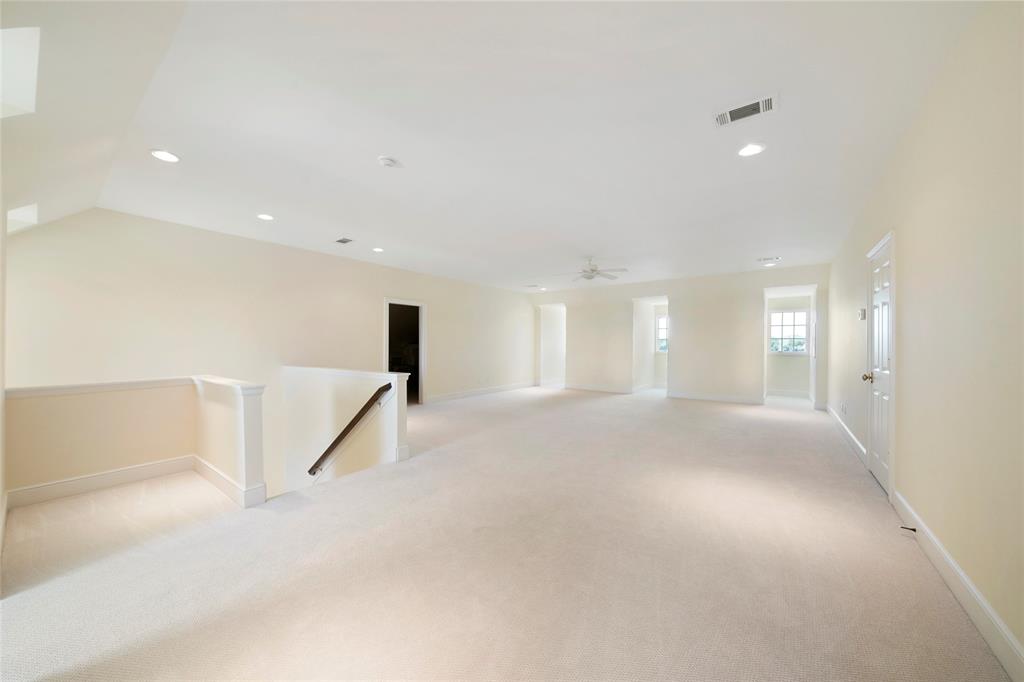 31 Southern Crescent Court, The Woodlands, Texas image 38