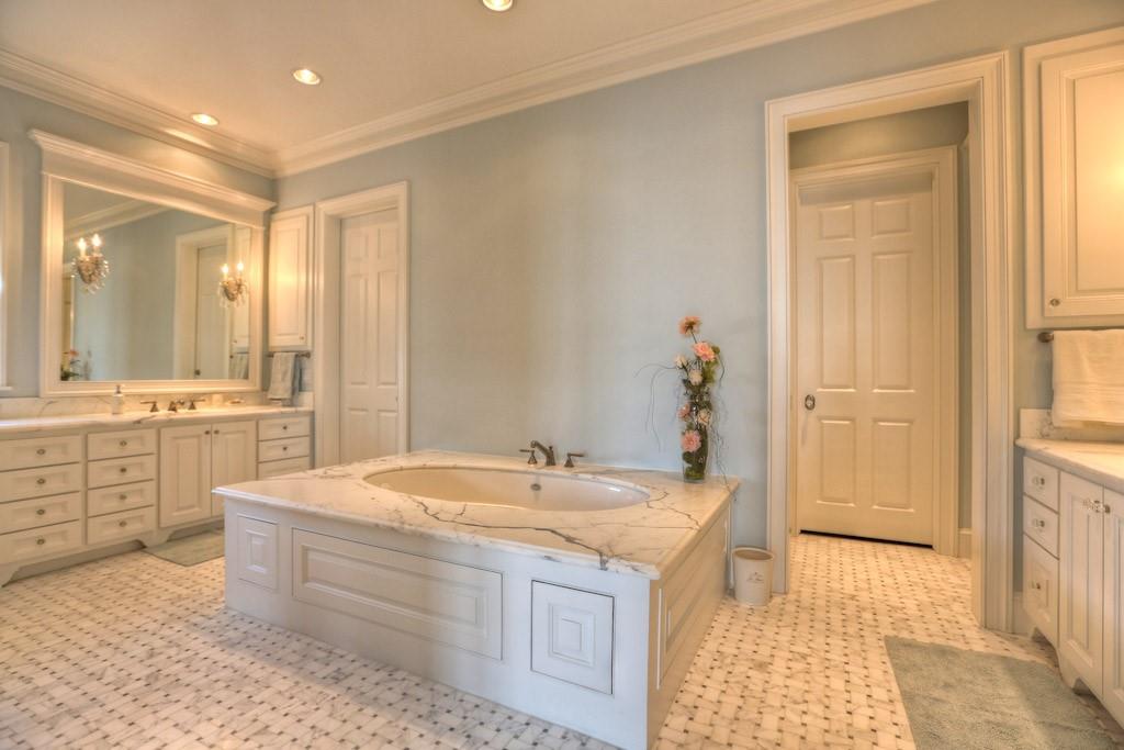31 Southern Crescent Court, The Woodlands, Texas image 25