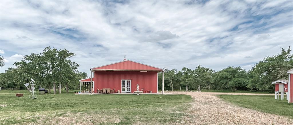 1714 Oakridge Road, Weimar, Texas image 1