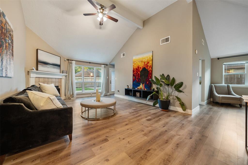 19211 Haystream Drive, Katy, Texas image 4