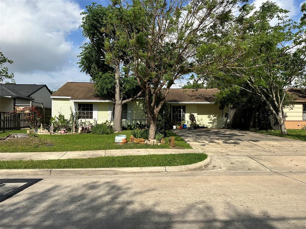 212 Bearle Street, Pasadena, Texas image 1