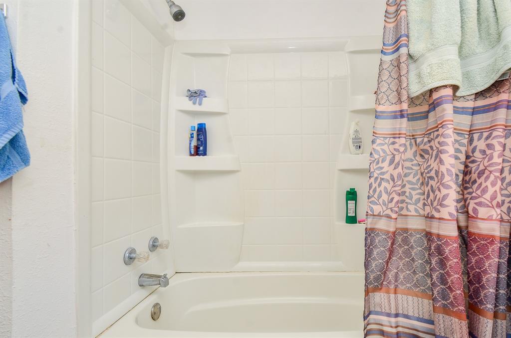 18824 Deer Glen Drive, Conroe, Texas image 22