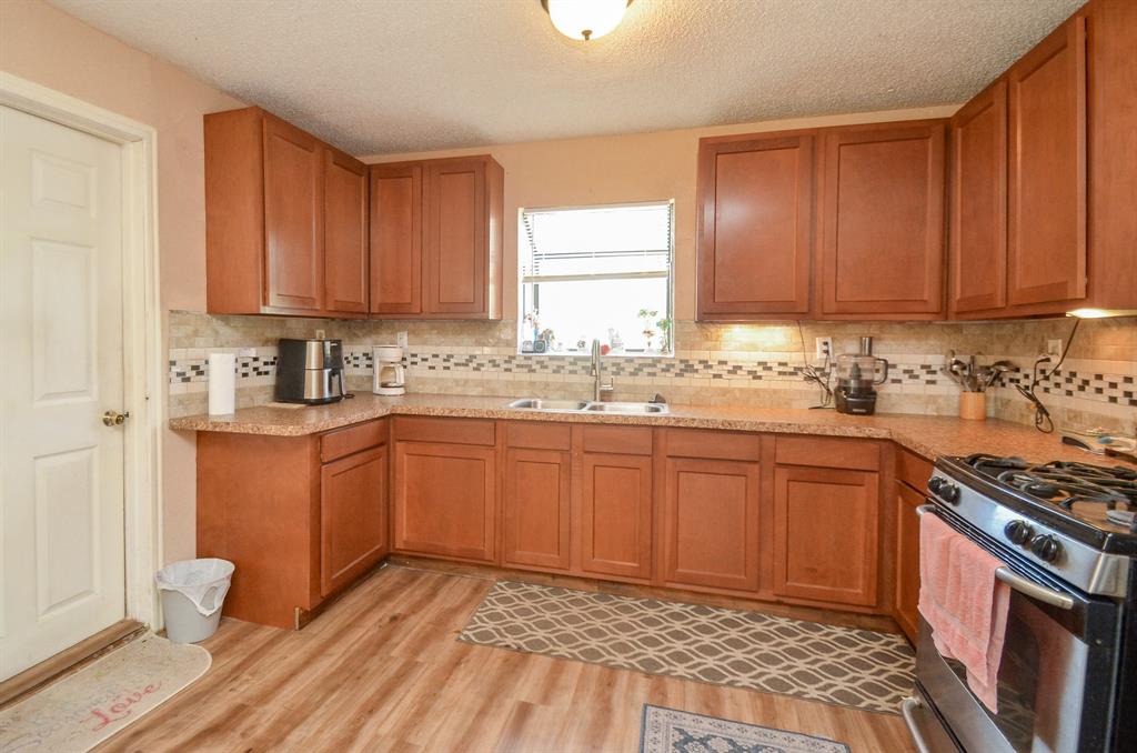 18824 Deer Glen Drive, Conroe, Texas image 13