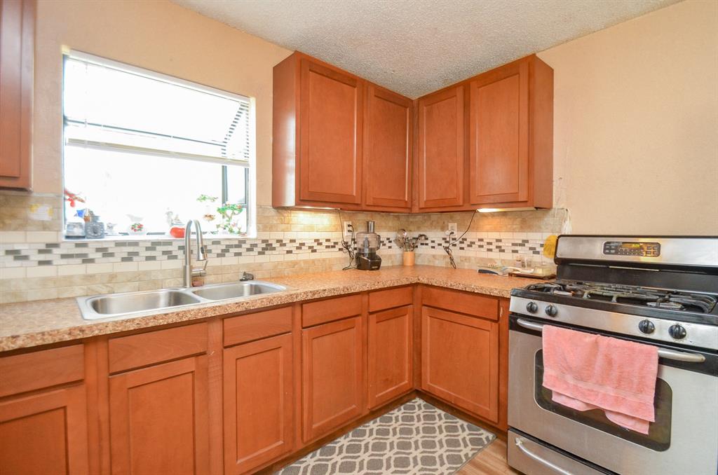 18824 Deer Glen Drive, Conroe, Texas image 15