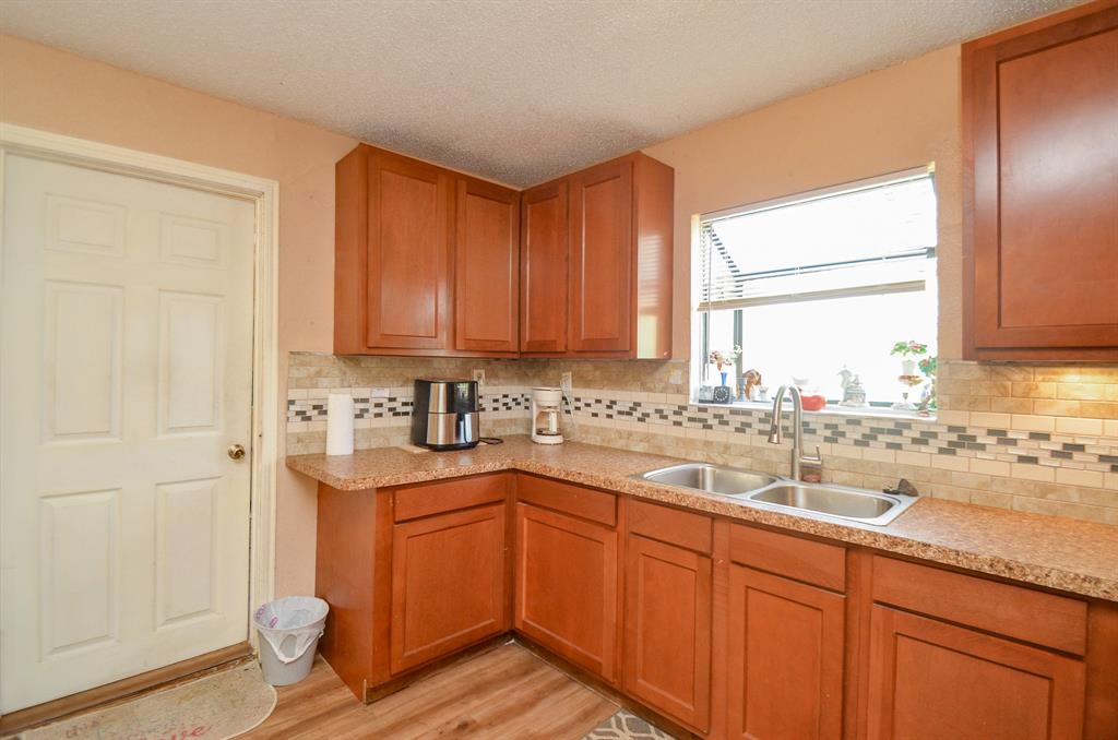 18824 Deer Glen Drive, Conroe, Texas image 14