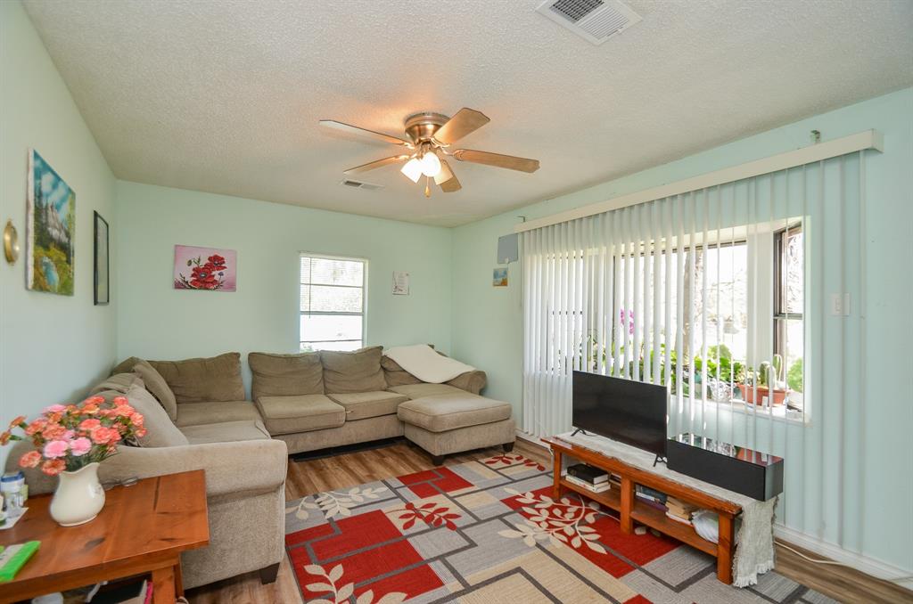 18824 Deer Glen Drive, Conroe, Texas image 8