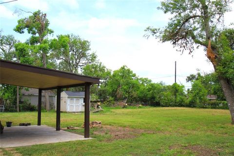 A home in Lake Jackson