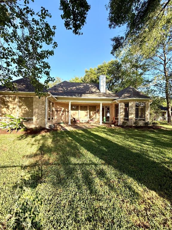 222 W Castle Harbour Drive, Friendswood, Texas image 2