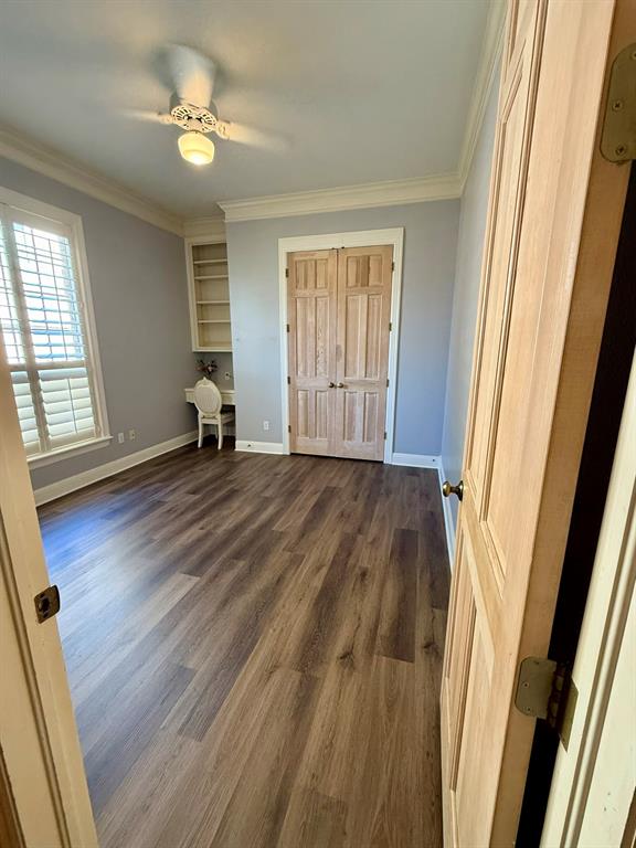 222 W Castle Harbour Drive, Friendswood, Texas image 27