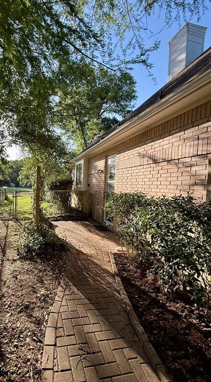 222 W Castle Harbour Drive, Friendswood, Texas image 31