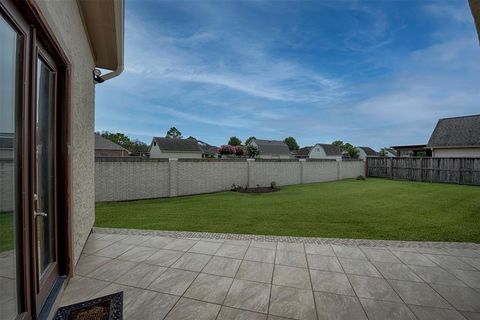 Single Family Residence in Pasadena TX 6631 Emerald Drive 42.jpg